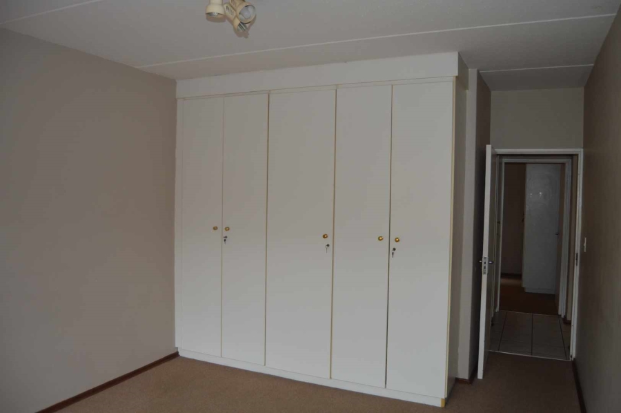 2 Bedroom Property for Sale in New Redruth Gauteng