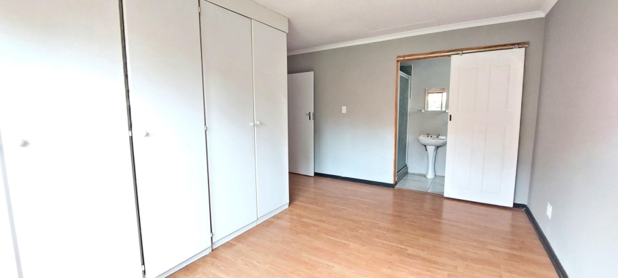 3 Bedroom Property for Sale in Liefde en Vrede Gauteng