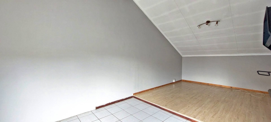 3 Bedroom Property for Sale in Liefde en Vrede Gauteng