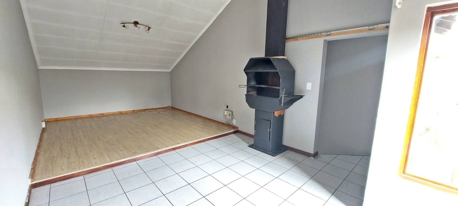 3 Bedroom Property for Sale in Liefde en Vrede Gauteng