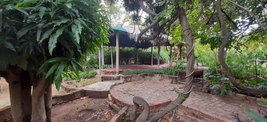 6 Bedroom Property for Sale in Bultfontein Gauteng