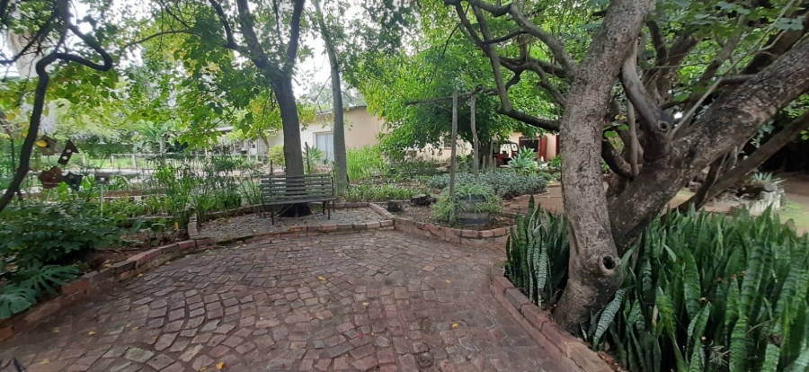 6 Bedroom Property for Sale in Bultfontein Gauteng