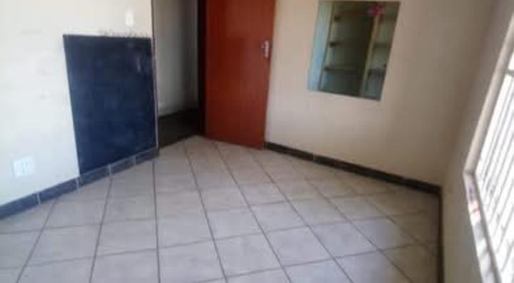 6 Bedroom Property for Sale in Bultfontein Gauteng
