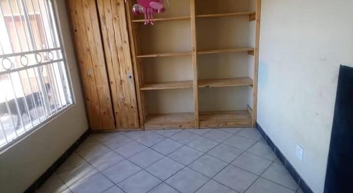 6 Bedroom Property for Sale in Bultfontein Gauteng