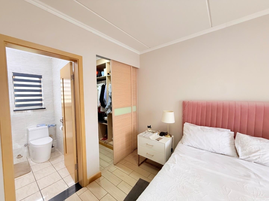 2 Bedroom Property for Sale in Carlswald Gauteng