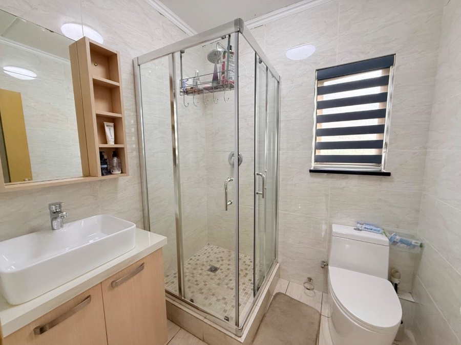 2 Bedroom Property for Sale in Carlswald Gauteng