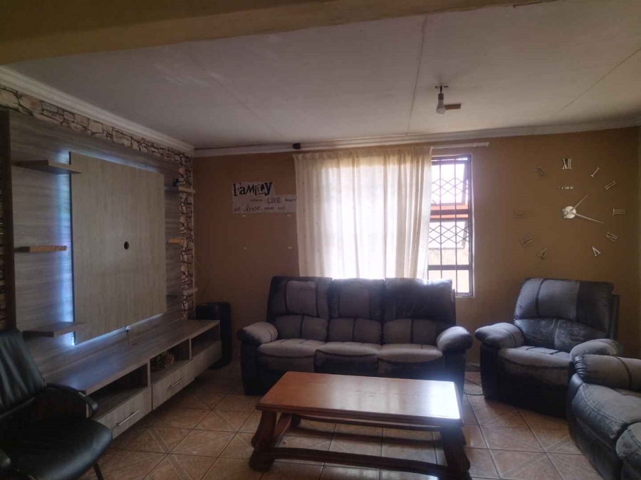 4 Bedroom Property for Sale in Mabopane Unit S Gauteng