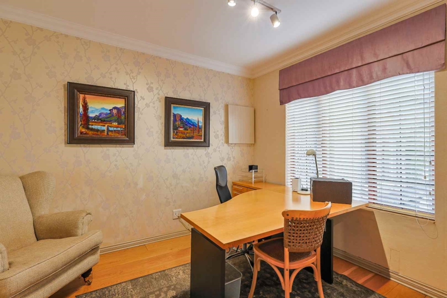 4 Bedroom Property for Sale in Boardwalk Manor Gauteng