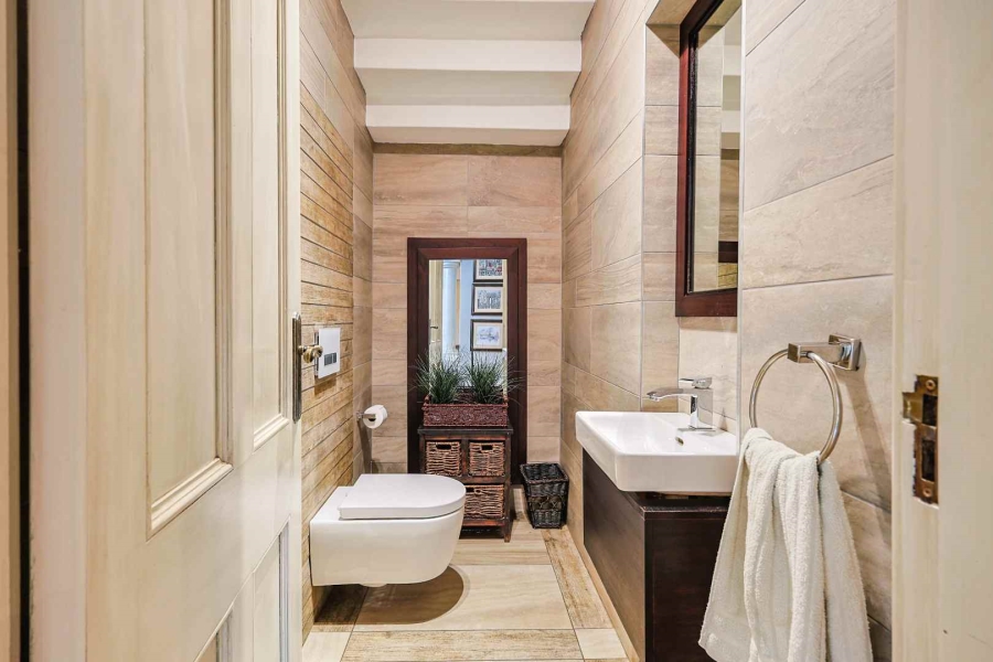 4 Bedroom Property for Sale in Boardwalk Manor Gauteng