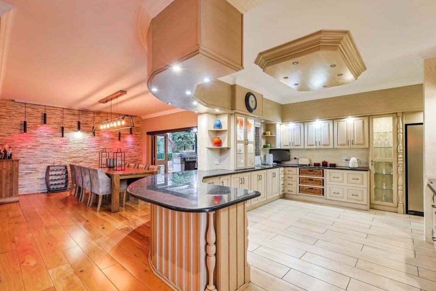 4 Bedroom Property for Sale in Boardwalk Manor Gauteng