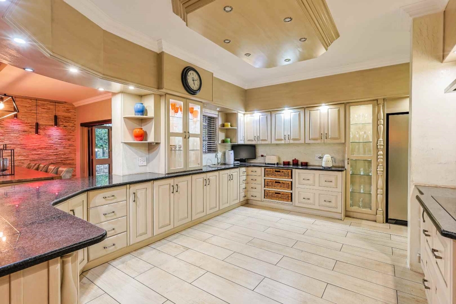 4 Bedroom Property for Sale in Boardwalk Manor Gauteng