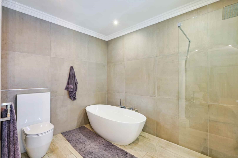 4 Bedroom Property for Sale in Boardwalk Manor Gauteng