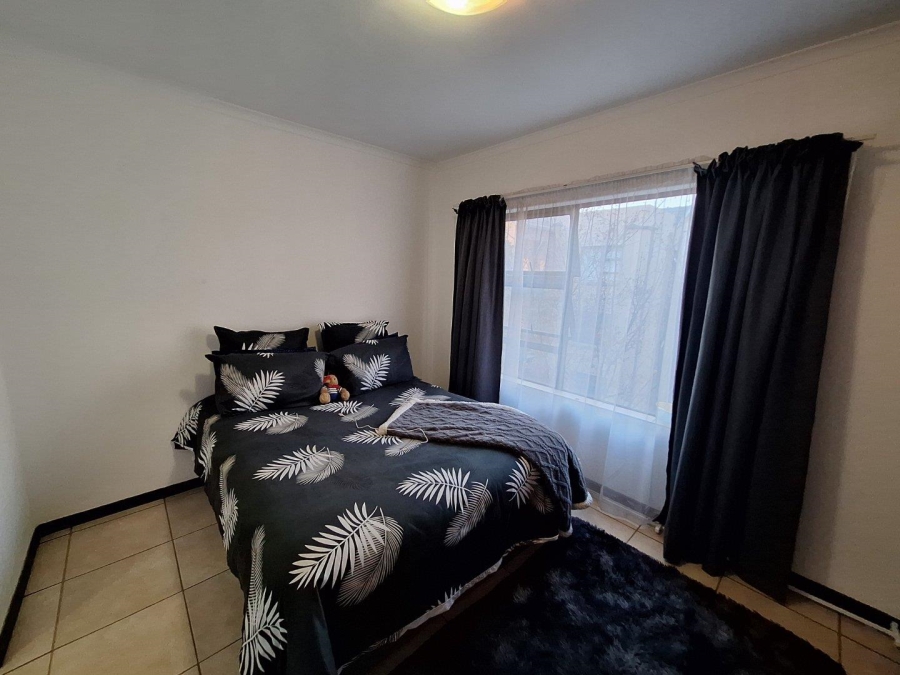 2 Bedroom Property for Sale in Ruimsig Gauteng