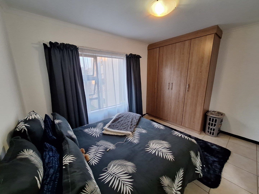 2 Bedroom Property for Sale in Ruimsig Gauteng