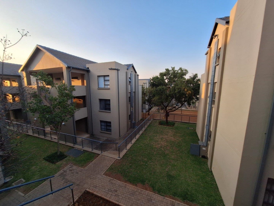 2 Bedroom Property for Sale in Ruimsig Gauteng