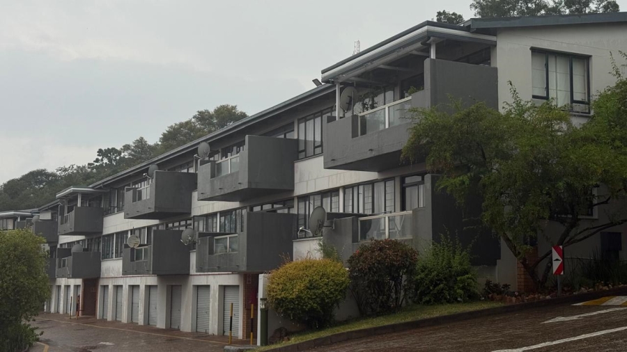 2 Bedroom Property for Sale in La Montagne Gauteng