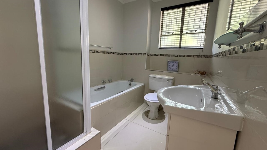 2 Bedroom Property for Sale in La Montagne Gauteng