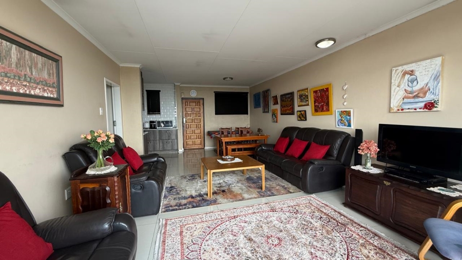 2 Bedroom Property for Sale in La Montagne Gauteng