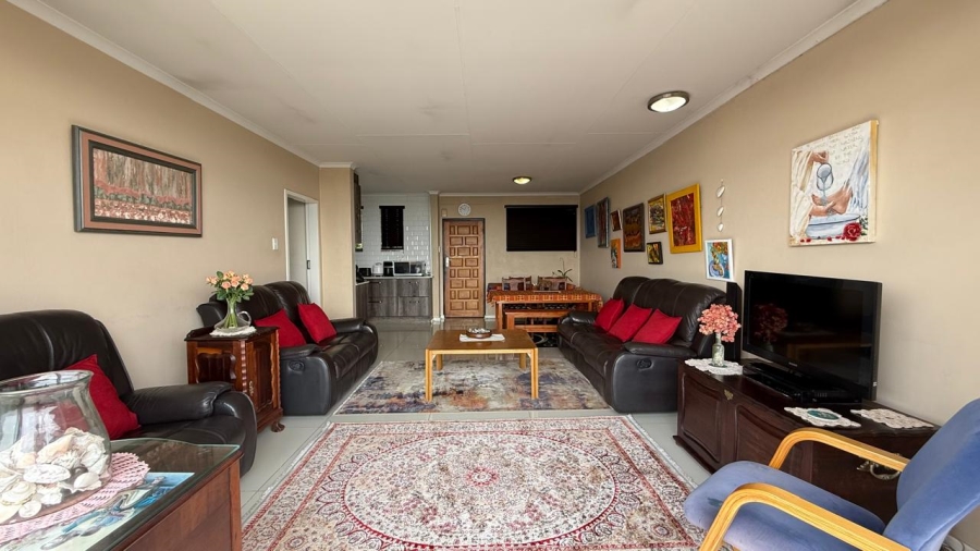 2 Bedroom Property for Sale in La Montagne Gauteng