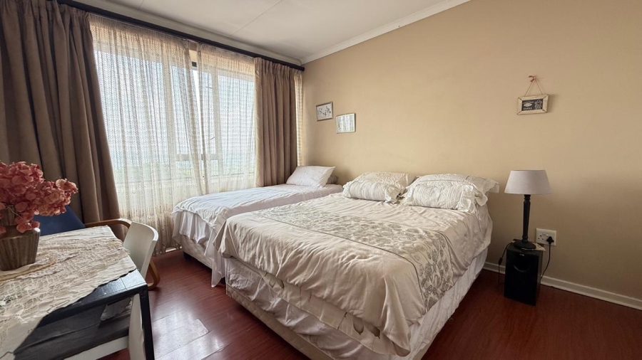 2 Bedroom Property for Sale in La Montagne Gauteng