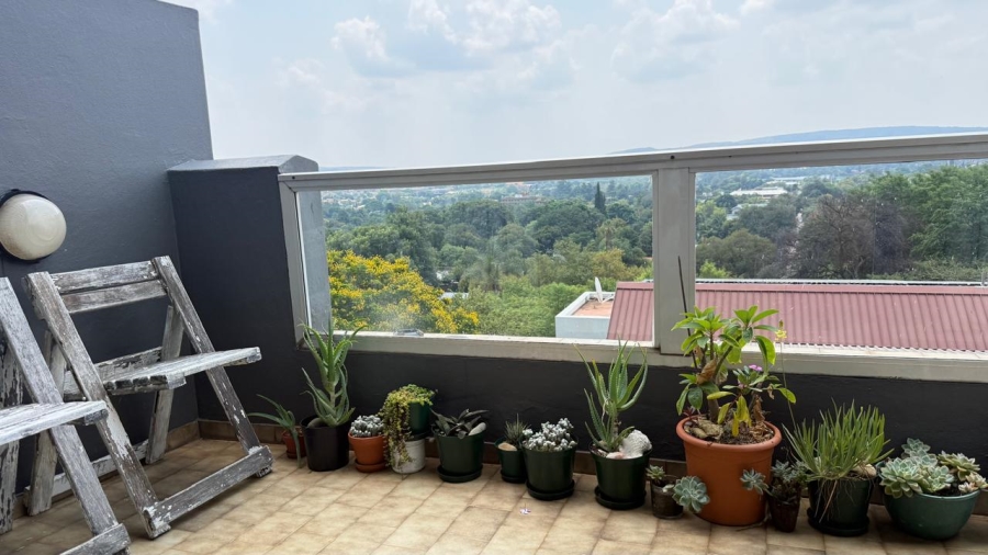 2 Bedroom Property for Sale in La Montagne Gauteng