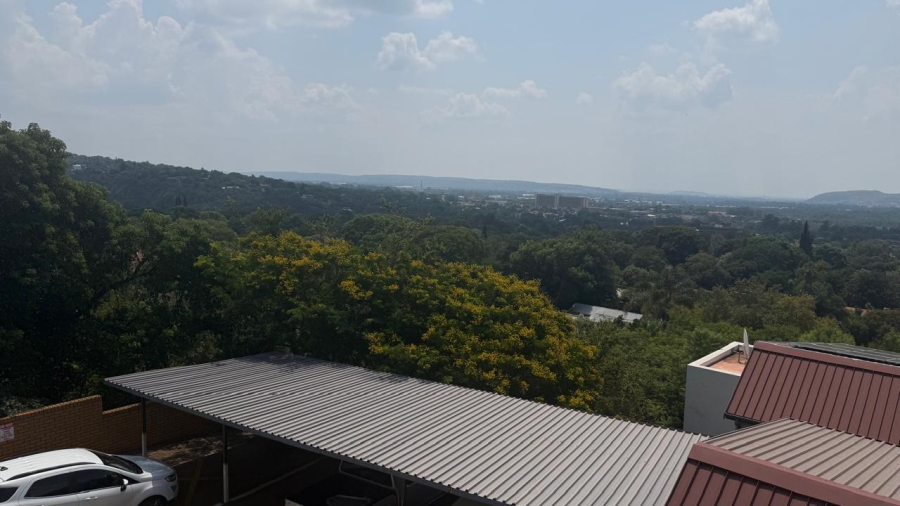 2 Bedroom Property for Sale in La Montagne Gauteng