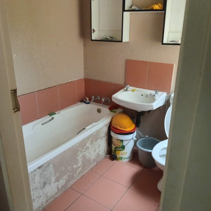 2 Bedroom Property for Sale in Bloubosrand Gauteng