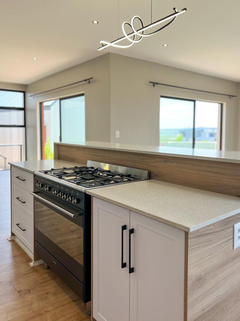 4 Bedroom Property for Sale in Midstream Heights Gauteng