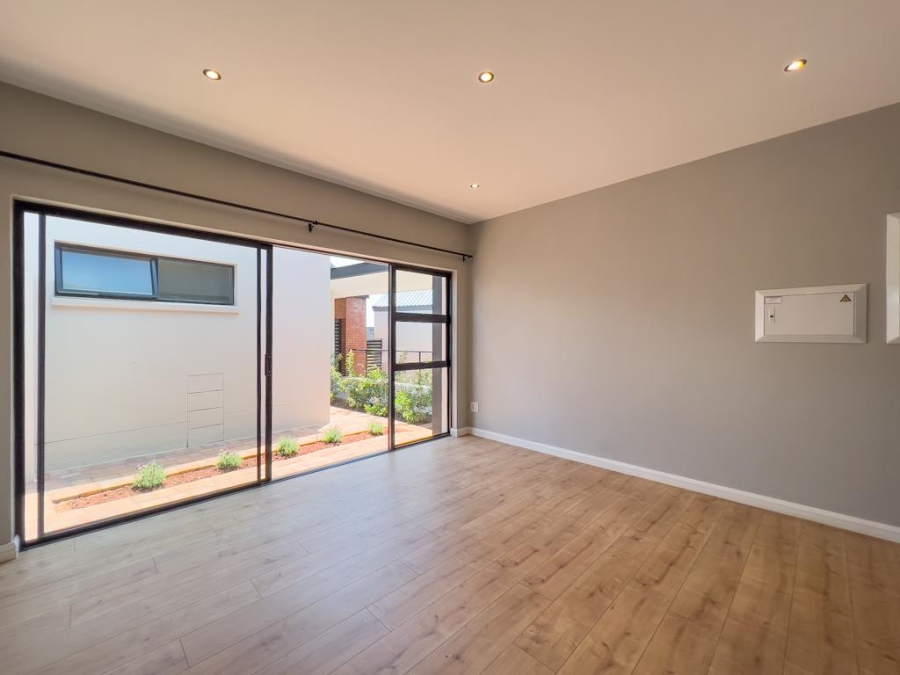 4 Bedroom Property for Sale in Midstream Heights Gauteng