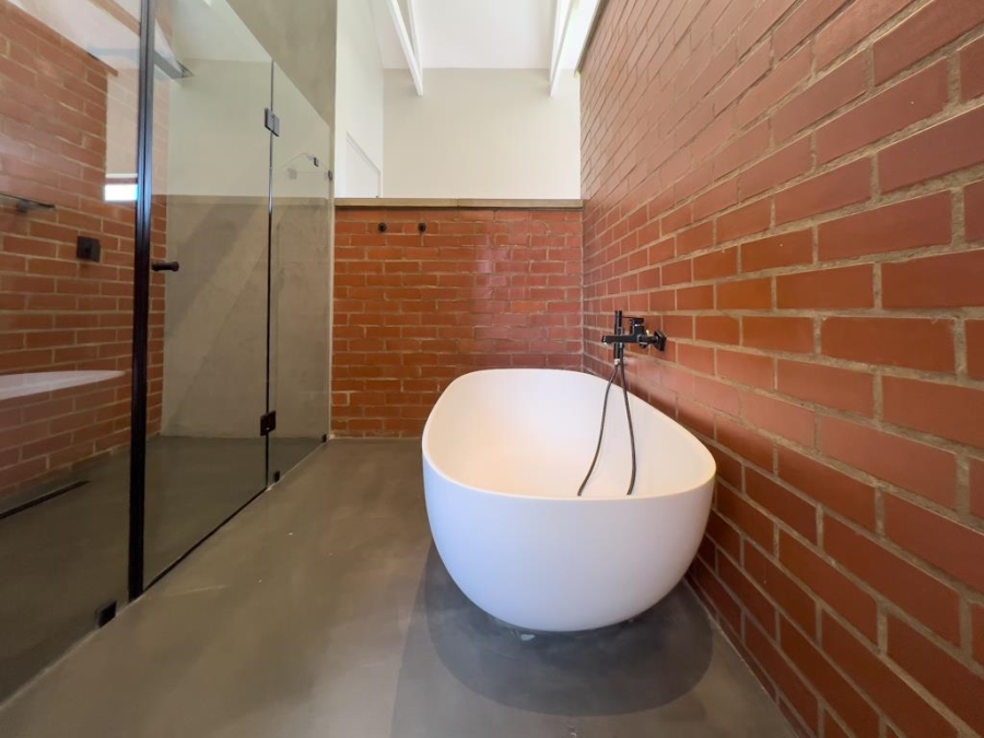 4 Bedroom Property for Sale in Midstream Heights Gauteng