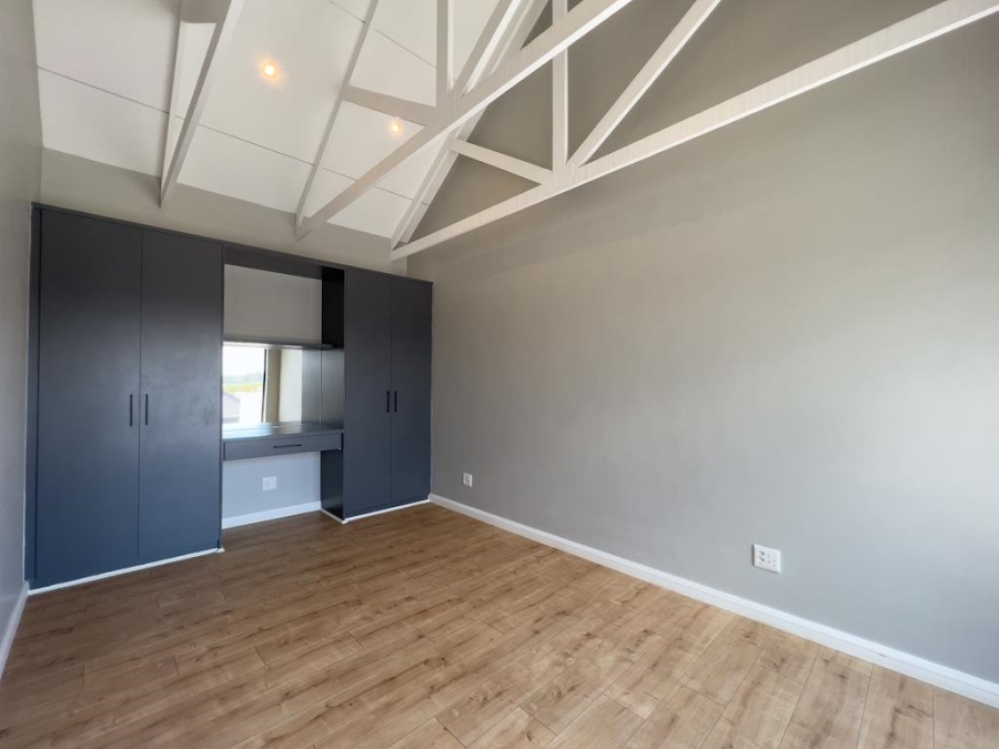 4 Bedroom Property for Sale in Midstream Heights Gauteng