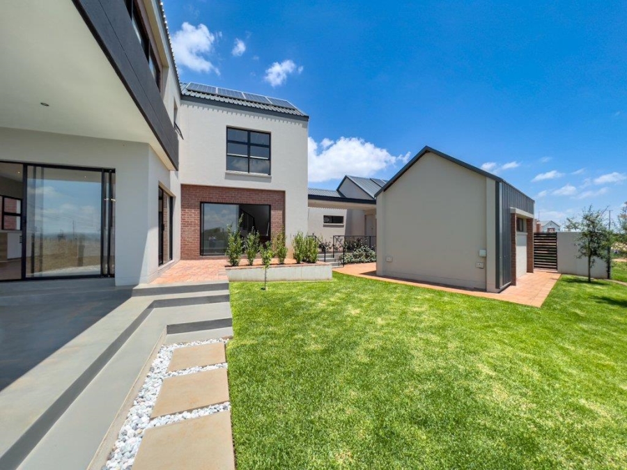 4 Bedroom Property for Sale in Midstream Heights Gauteng