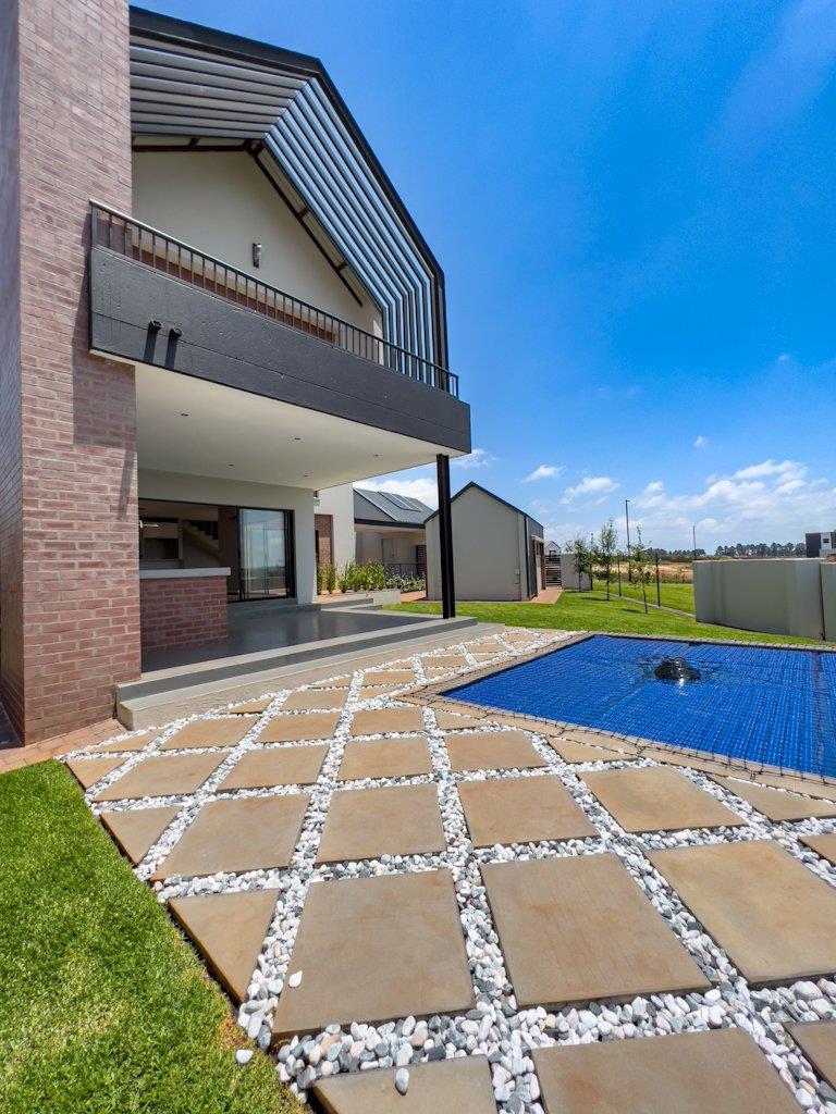 4 Bedroom Property for Sale in Midstream Heights Gauteng