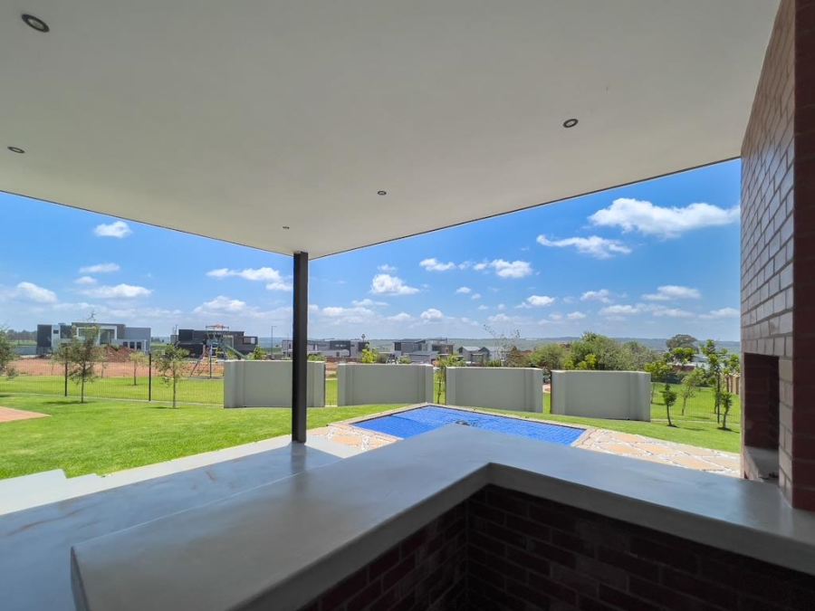 4 Bedroom Property for Sale in Midstream Heights Gauteng