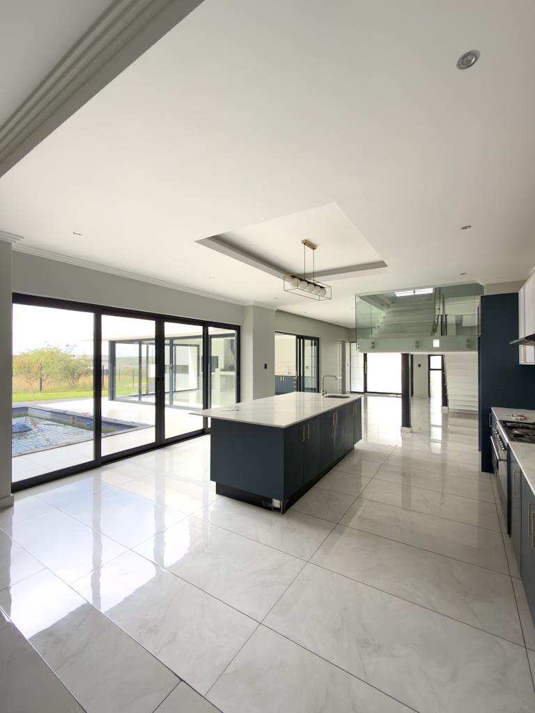 7 Bedroom Property for Sale in Midstream Ridge Gauteng