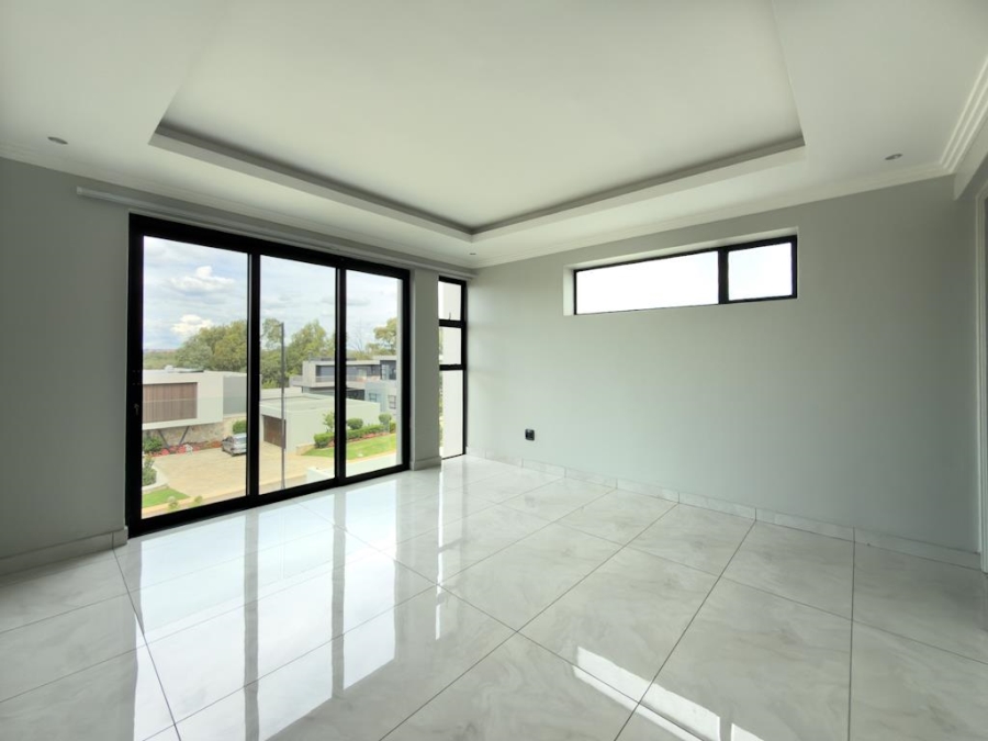 7 Bedroom Property for Sale in Midstream Ridge Gauteng