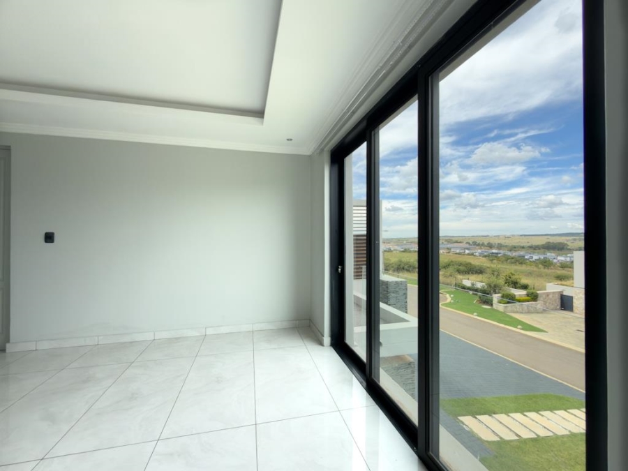 7 Bedroom Property for Sale in Midstream Ridge Gauteng