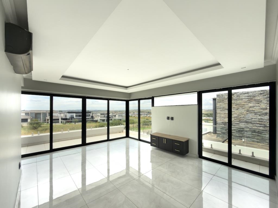 7 Bedroom Property for Sale in Midstream Ridge Gauteng