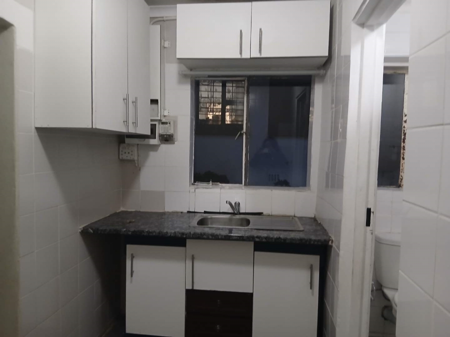 To Let 1 Bedroom Property for Rent in Lambton Gauteng