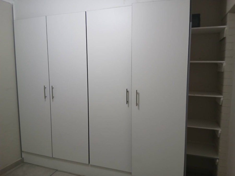 To Let 1 Bedroom Property for Rent in Lambton Gauteng