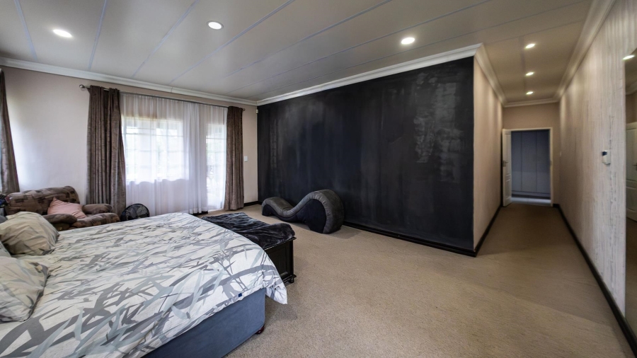 7 Bedroom Property for Sale in Grootfontein Country Estate Gauteng