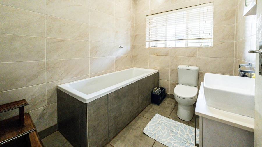 7 Bedroom Property for Sale in Grootfontein Country Estate Gauteng