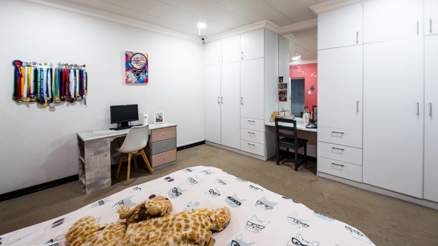 7 Bedroom Property for Sale in Grootfontein Country Estate Gauteng