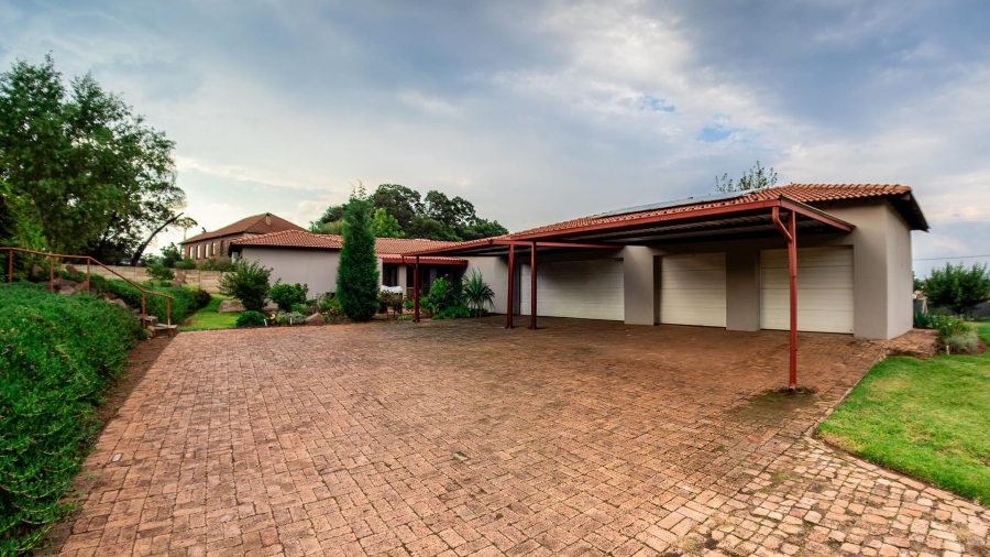 7 Bedroom Property for Sale in Grootfontein Country Estate Gauteng