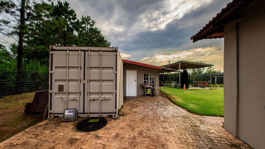 7 Bedroom Property for Sale in Grootfontein Country Estate Gauteng