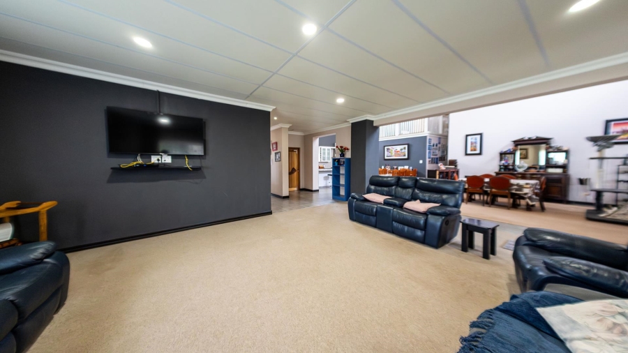 7 Bedroom Property for Sale in Grootfontein Country Estate Gauteng