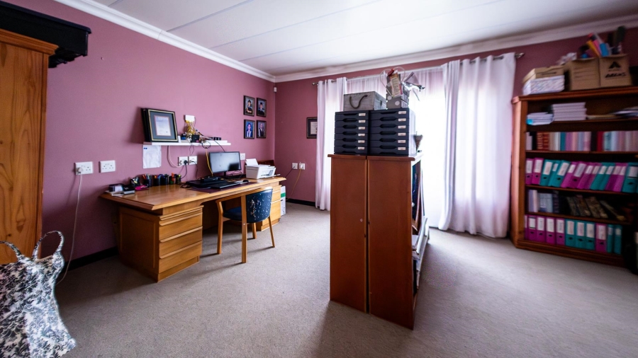 7 Bedroom Property for Sale in Grootfontein Country Estate Gauteng