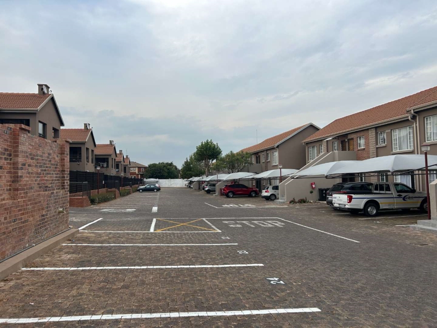 2 Bedroom Property for Sale in Rynfield Gauteng