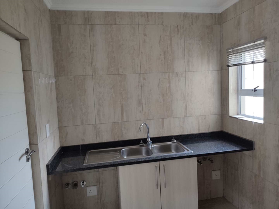 4 Bedroom Property for Sale in Thatchfield Hills Gauteng