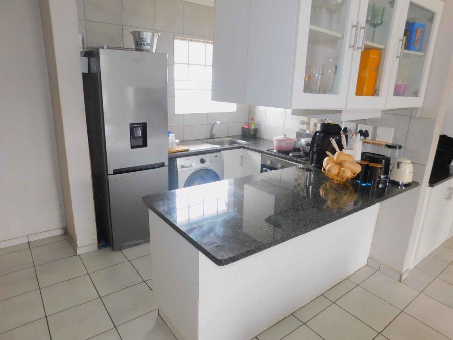 2 Bedroom Property for Sale in Paulshof Gauteng